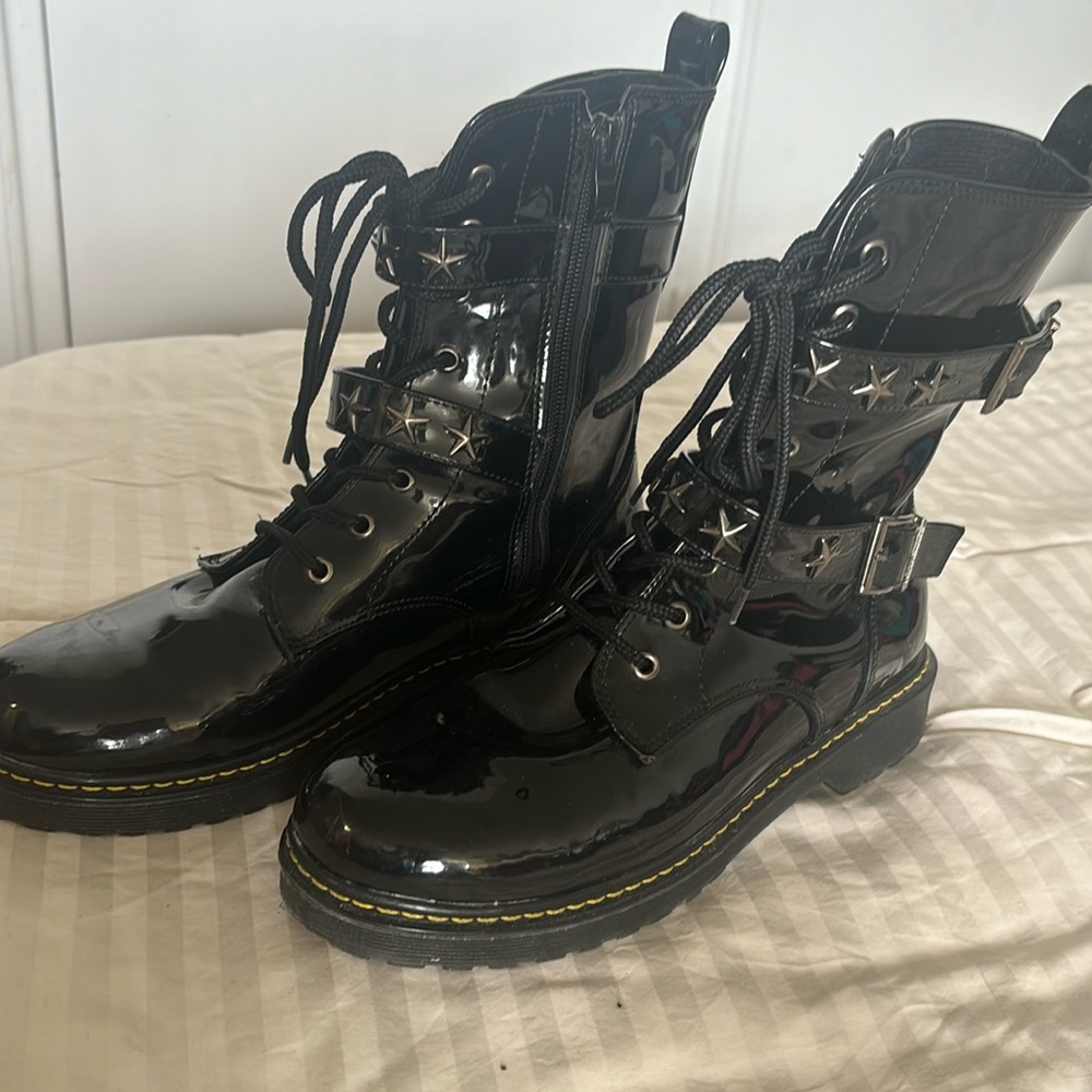 Patten leather black boots